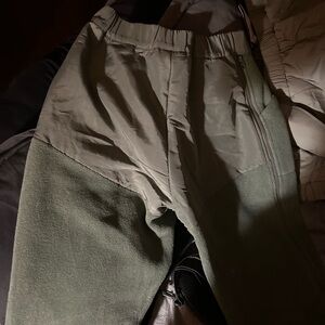 Military level two fleece pants